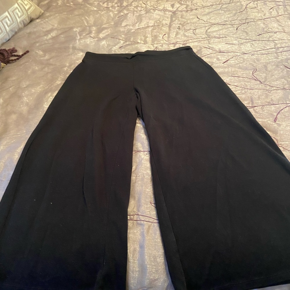EILEEN FISHER
